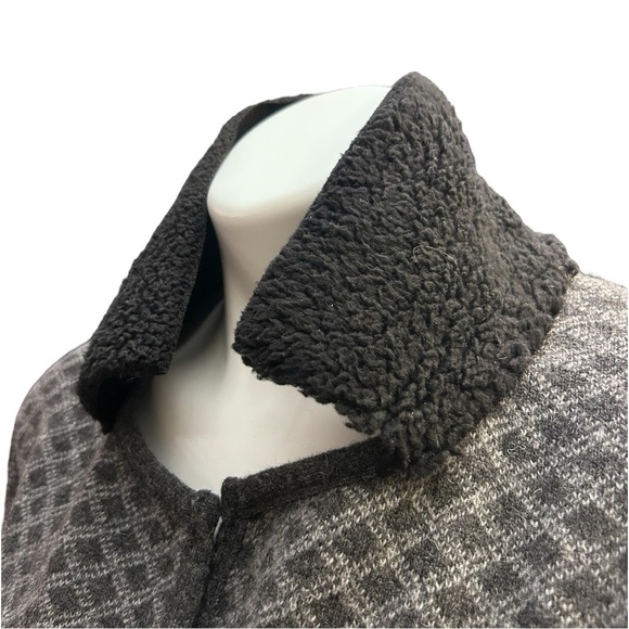 A.Ida Long Cardigan Sweater Diamond Pattern Faux Fur Collar Wool Blend - Picture 3 of 10